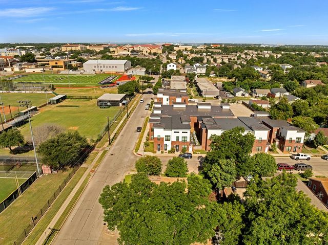 2837 Townsend Drive, Fort Worth, TX 76110