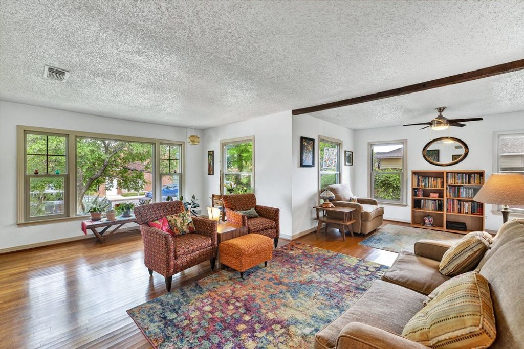 2837 Townsend Drive, Fort Worth, TX 76110