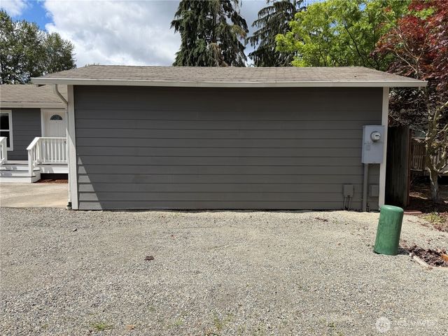 1311 104th St E, Tacoma, WA 98445