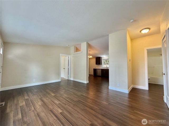 1311 104th St E, Tacoma, WA 98445