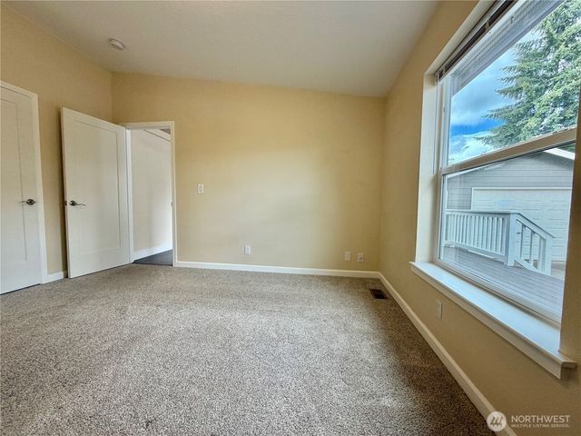 1311 104th St E, Tacoma, WA 98445