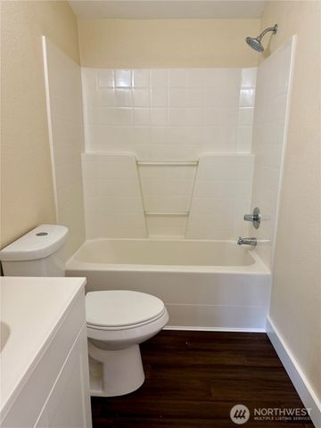 1311 104th St E, Tacoma, WA 98445