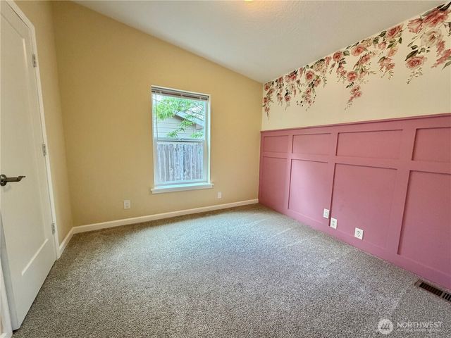 1311 104th St E, Tacoma, WA 98445