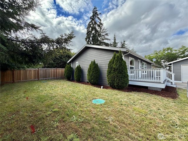 1311 104th St E, Tacoma, WA 98445