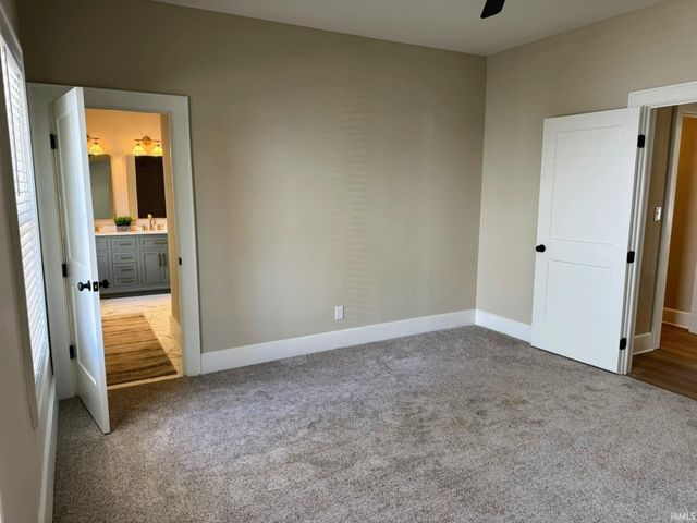 1220 Bayard Park Drive, Evansville, IN 47714