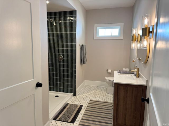 1220 Bayard Park Drive, Evansville, IN 47714