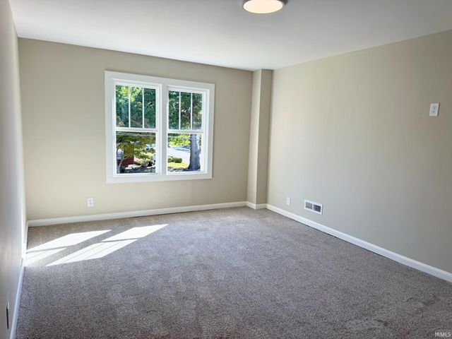 1220 Bayard Park Drive, Evansville, IN 47714