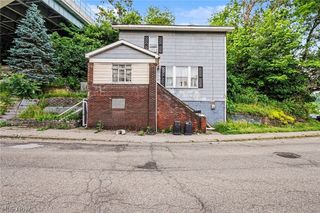 229 McLister Avenue, Mingo Junction, OH 43938