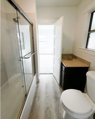 2117 E Washington St, Stockton, CA 95205