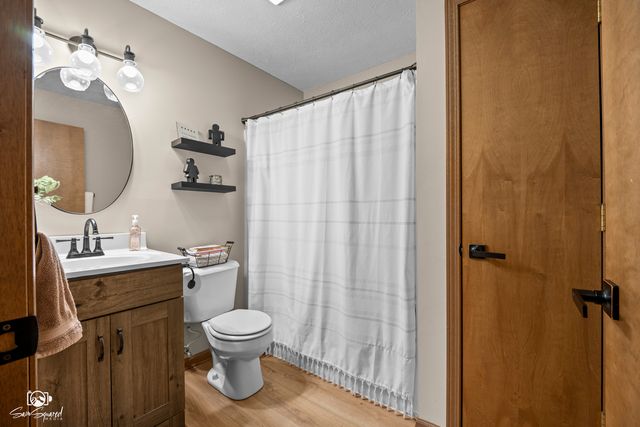 1937 W Potawatomie Trail, Kankakee, IL 60901