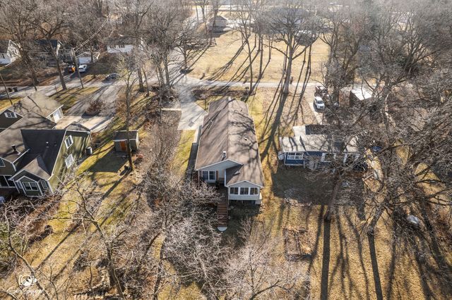 1937 W Potawatomie Trail, Kankakee, IL 60901