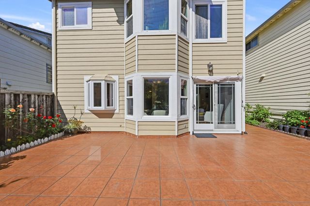 18819 Sydney Circle, Castro Valley, CA 94546
