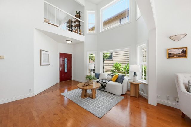 18819 Sydney Circle, Castro Valley, CA 94546