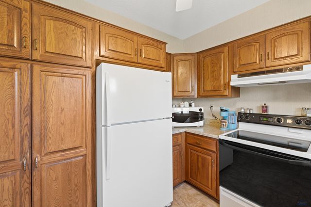 4626 RIDGEWOOD, Rapid City, SD 57702