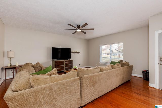 535 MAGNOLIA CIRCLE, Warrior, AL 35180