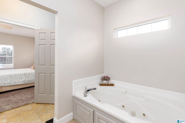 535 MAGNOLIA CIRCLE, Warrior, AL 35180