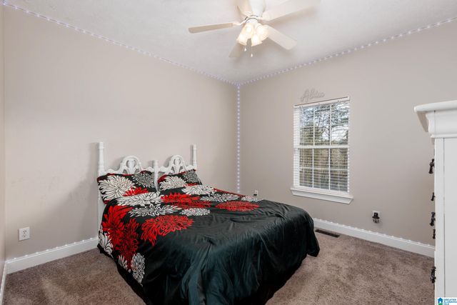 535 MAGNOLIA CIRCLE, Warrior, AL 35180