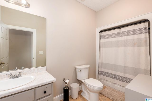 535 MAGNOLIA CIRCLE, Warrior, AL 35180