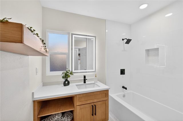 6626 San Miguel, Paramount, CA 90723