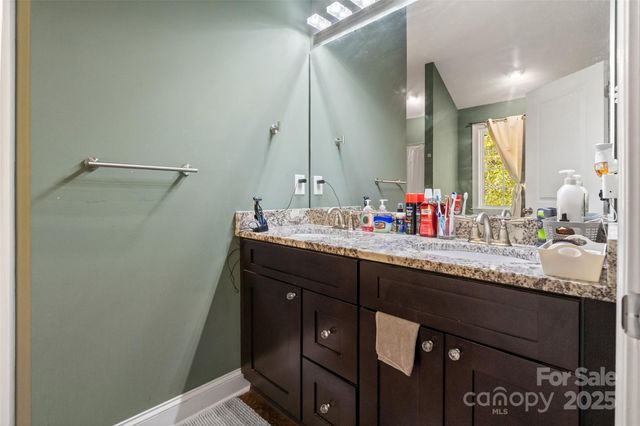 1030 Benson Drive, Cherryville, NC 28021