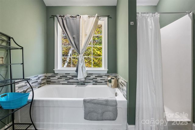 1030 Benson Drive, Cherryville, NC 28021