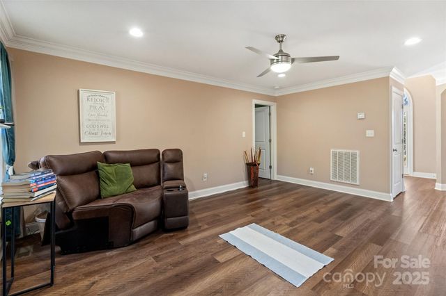 1030 Benson Drive, Cherryville, NC 28021