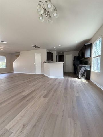 7821 Tee DR, Austin, TX 78747