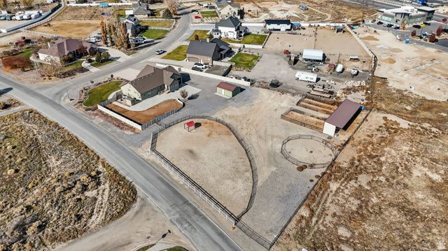 4056 N RUSSELL RD, Eagle Mountain, UT 84005