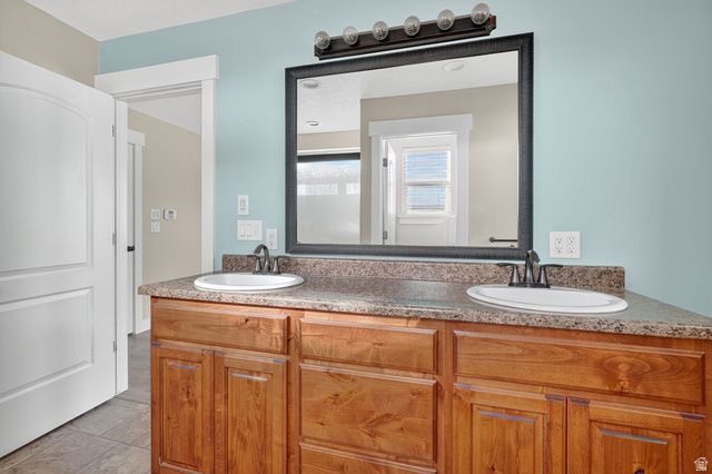 4056 N RUSSELL RD, Eagle Mountain, UT 84005