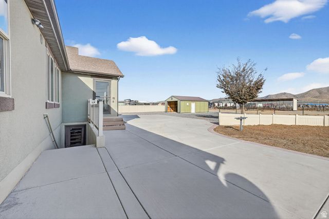 4056 N RUSSELL RD, Eagle Mountain, UT 84005