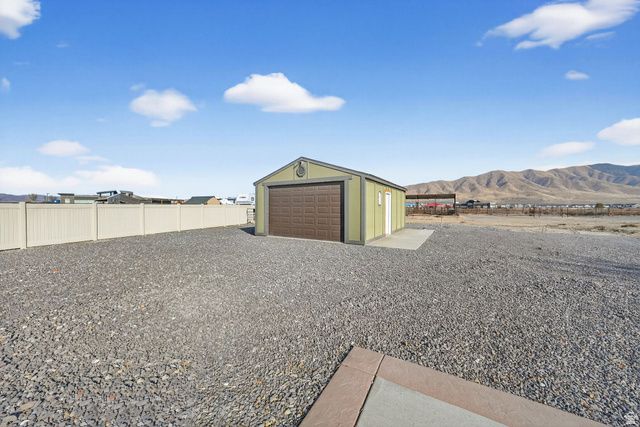 4056 N RUSSELL RD, Eagle Mountain, UT 84005
