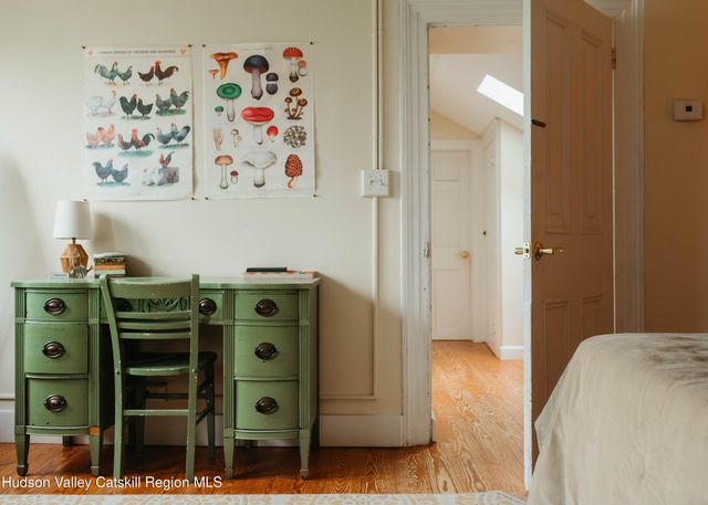 1693 New York 32, Saugerties, NY 12477