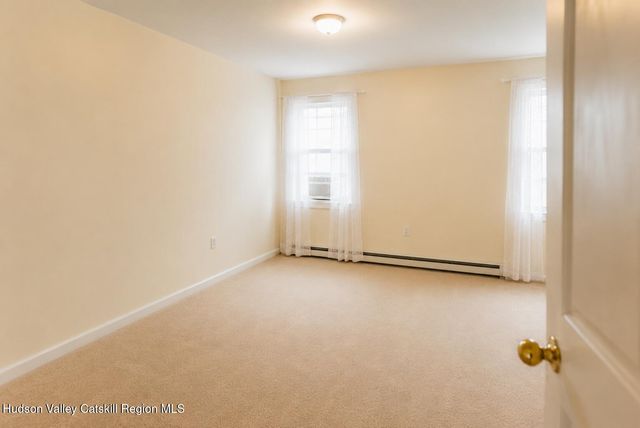 1693 New York 32, Saugerties, NY 12477