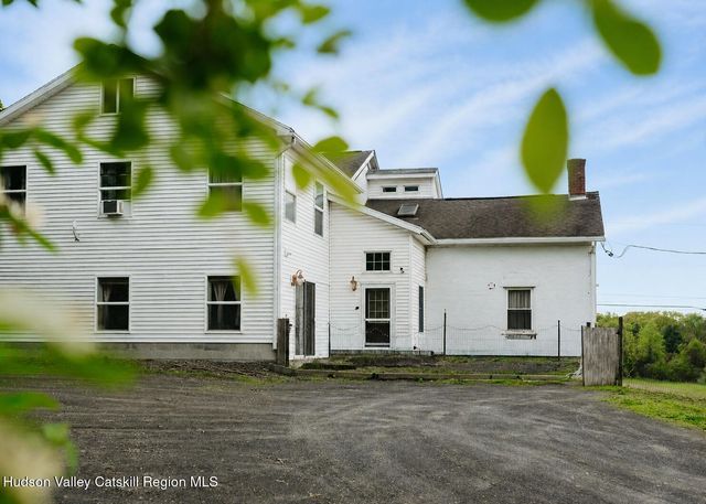 1693 New York 32, Saugerties, NY 12477