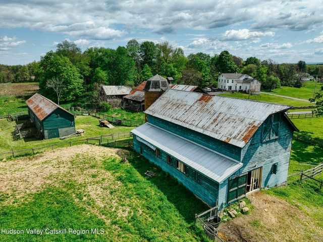 1693 New York 32, Saugerties, NY 12477