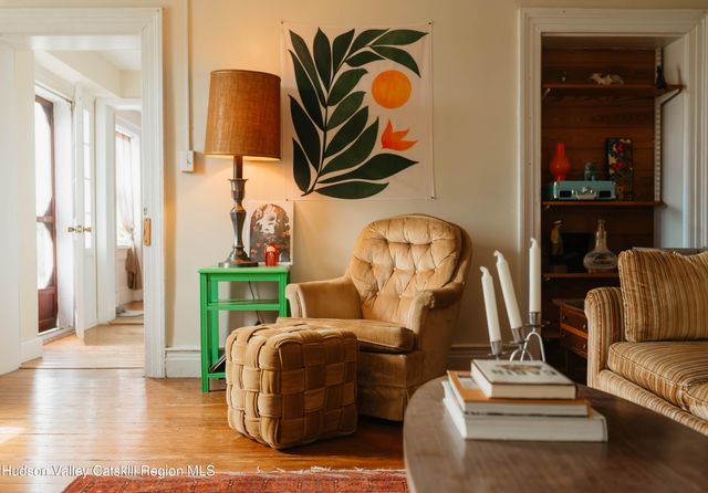 1693 New York 32, Saugerties, NY 12477