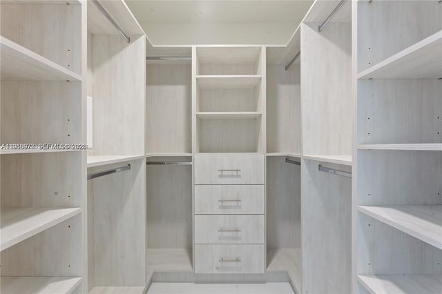 851 NE 1st Ave 4106, Miami, FL 33132