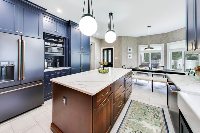 1916 Maplewood Lane, Munster, IN 46321