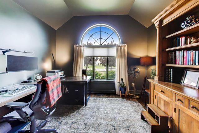 1916 Maplewood Lane, Munster, IN 46321