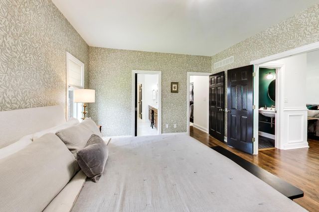 1916 Maplewood Lane, Munster, IN 46321