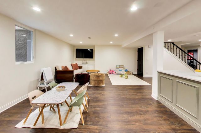 1916 Maplewood Lane, Munster, IN 46321