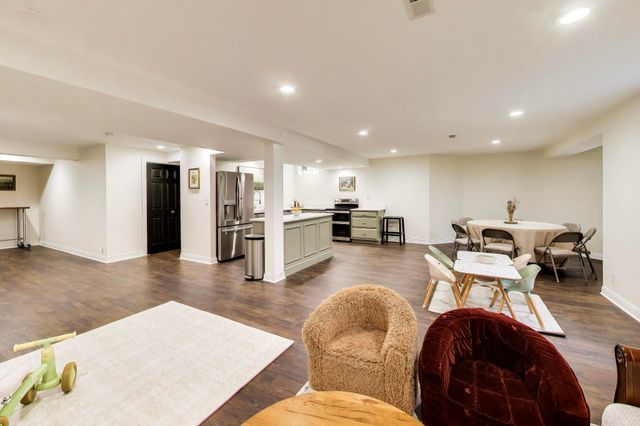 1916 Maplewood Lane, Munster, IN 46321