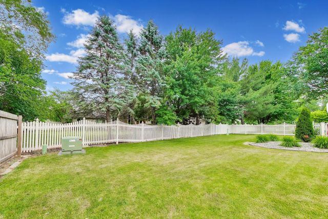 1916 Maplewood Lane, Munster, IN 46321
