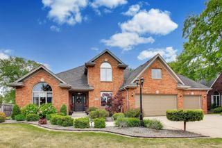 1916 Maplewood Lane, Munster, IN 46321