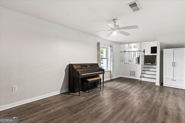 2592 Twin Oaks Drive SW, Marietta, GA 30064