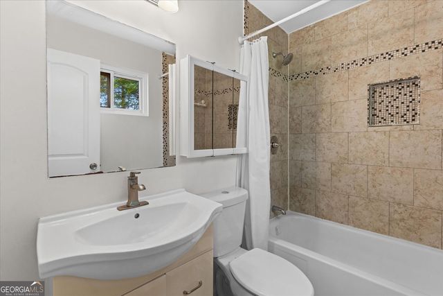 2592 Twin Oaks Drive SW, Marietta, GA 30064