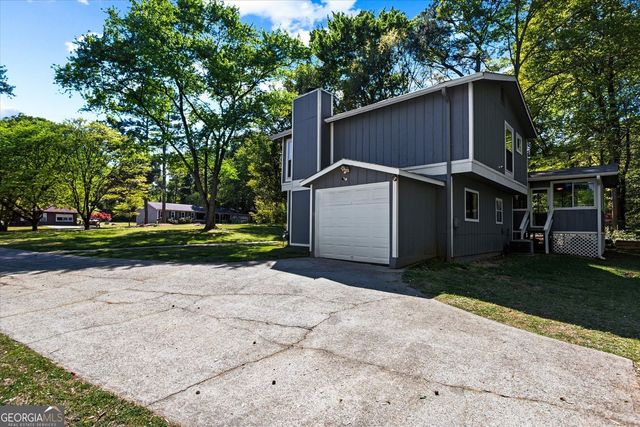 2592 Twin Oaks Drive SW, Marietta, GA 30064