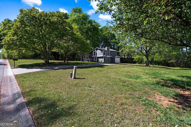 2592 Twin Oaks Drive SW, Marietta, GA 30064