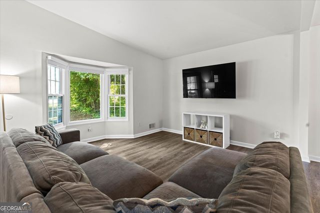 2592 Twin Oaks Drive SW, Marietta, GA 30064