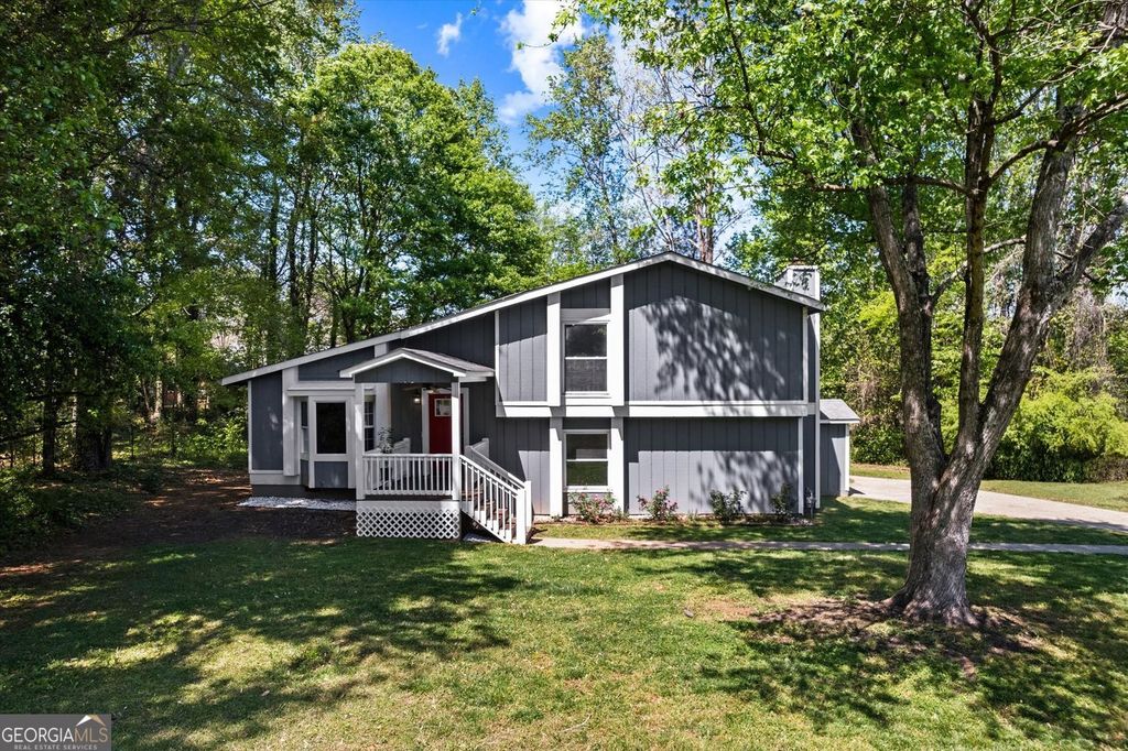 2592 Twin Oaks Drive SW, Marietta, GA 30064